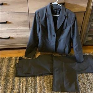 Gray Suit Set- womens size 14 ann taylor